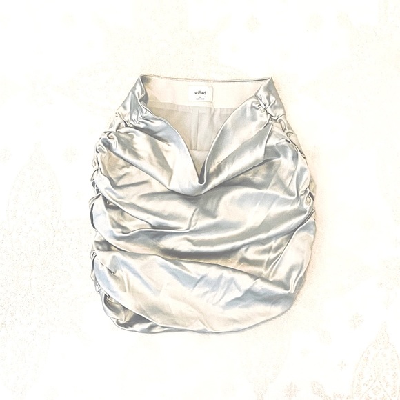 Aritzia Dresses & Skirts - Wilfred Zadie skirt
